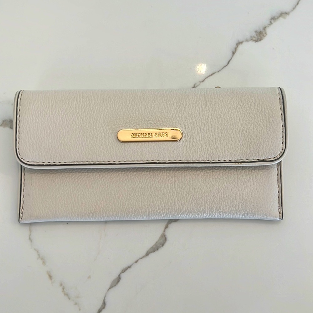 Michael Kors Cream Leather Continental Wallet with Gold Plaque